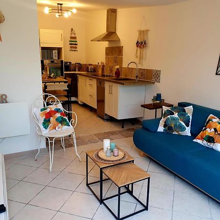 Location De Vacances T2 Non Loin D'Aix Et Marseille Pourrieres Exterior photo